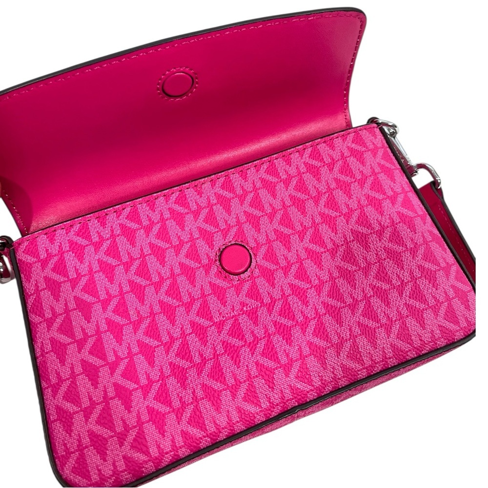 Michael Kors Jetsetter Small Crossbody Logo Bag in Electric Pink - Picture 6 of 7